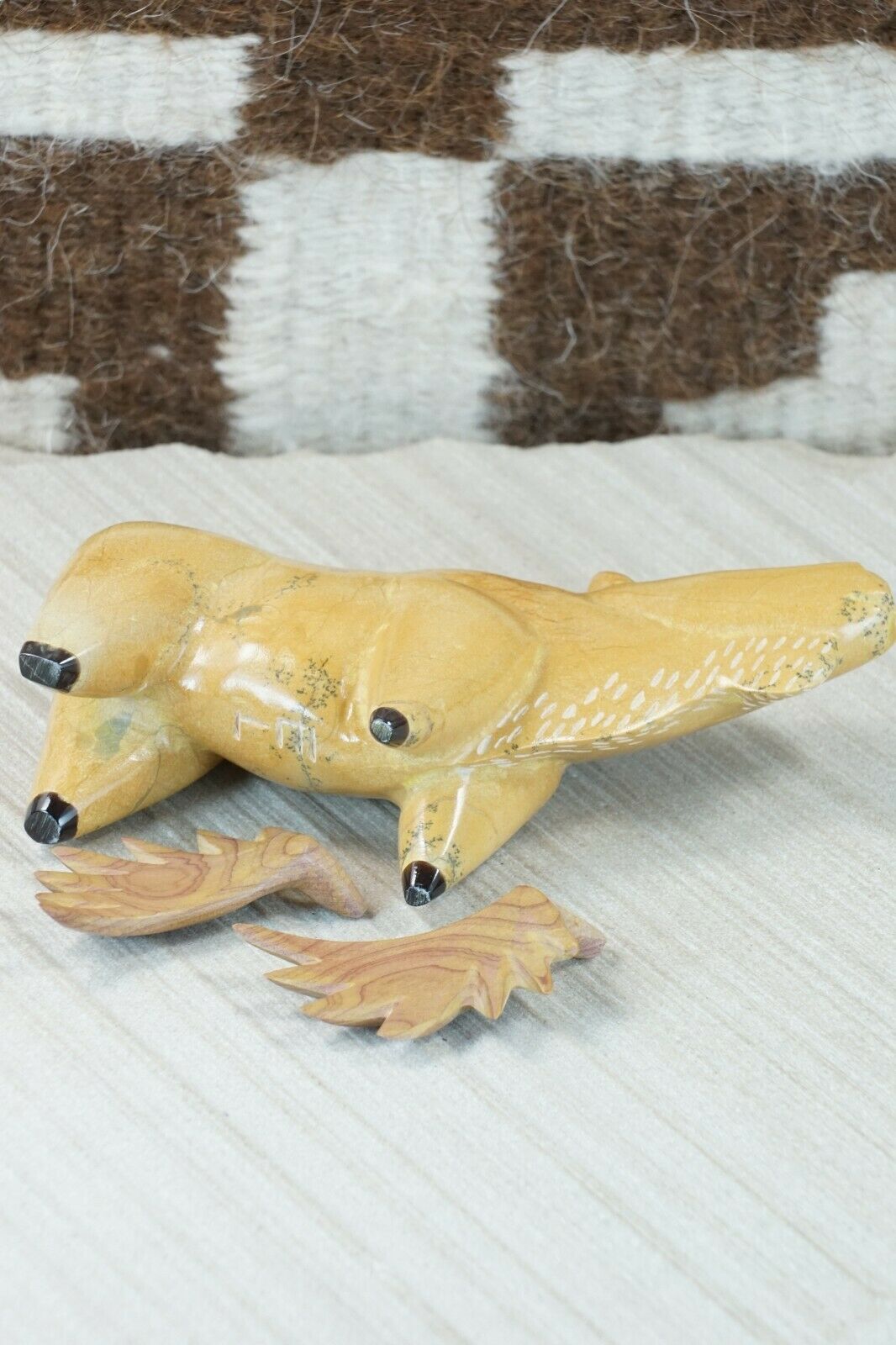 Moose Zuni Fetish Carving - Enrike Leekya