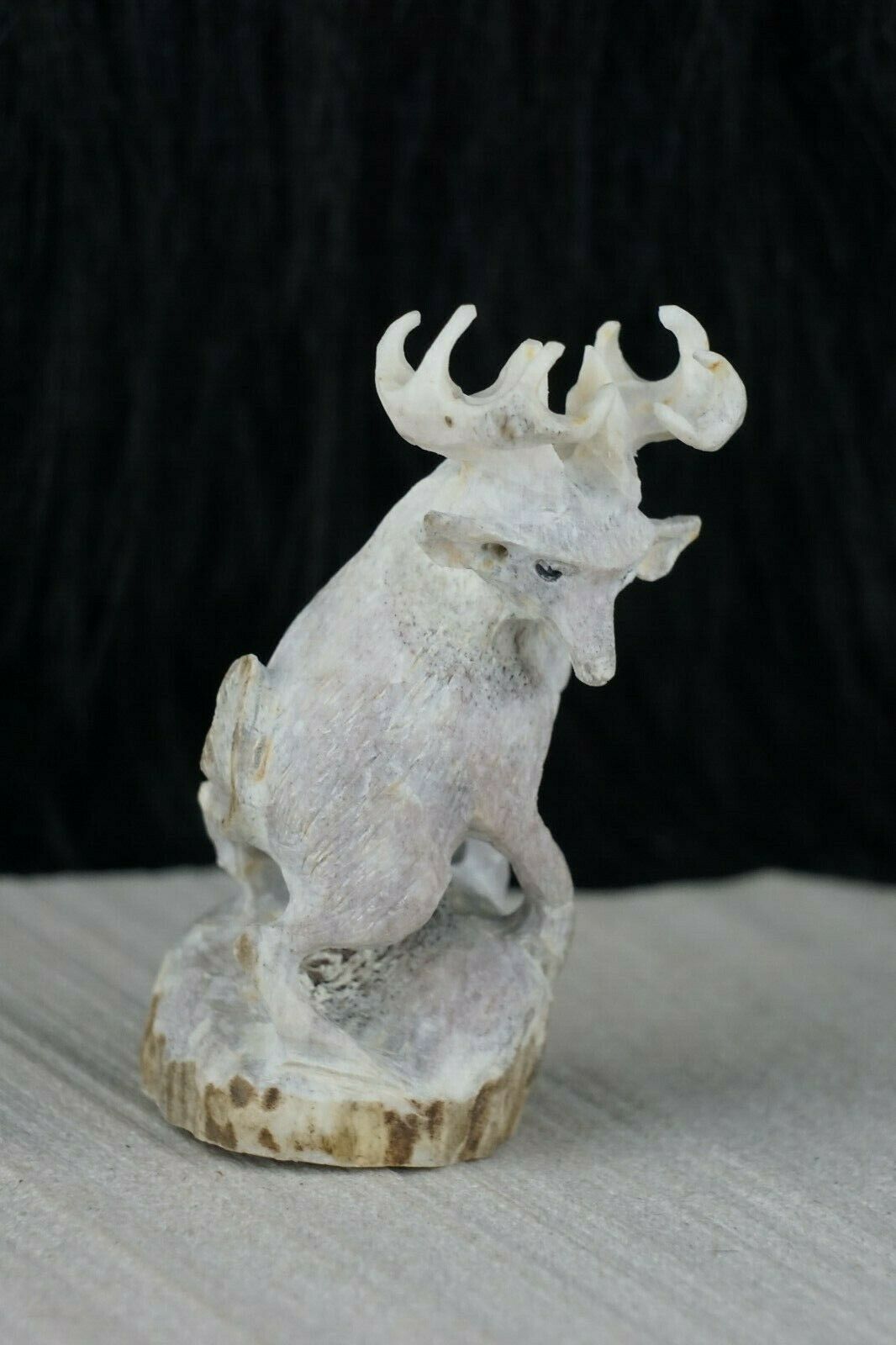 Deer Zuni Fetish Carving - Lewis Malie Jr. - High Lonesome Trading