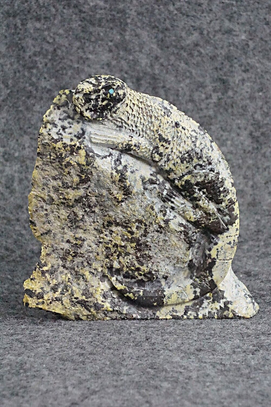 Iguana Zuni Fetish Carving - Colin Weeka