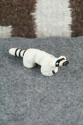 Racoon Zuni Fetish Carving - Suzette Lementino