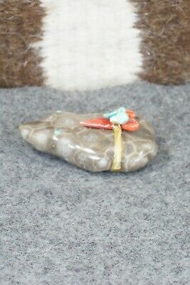 Frog Zuni Fetish Carving - Daphne Quam