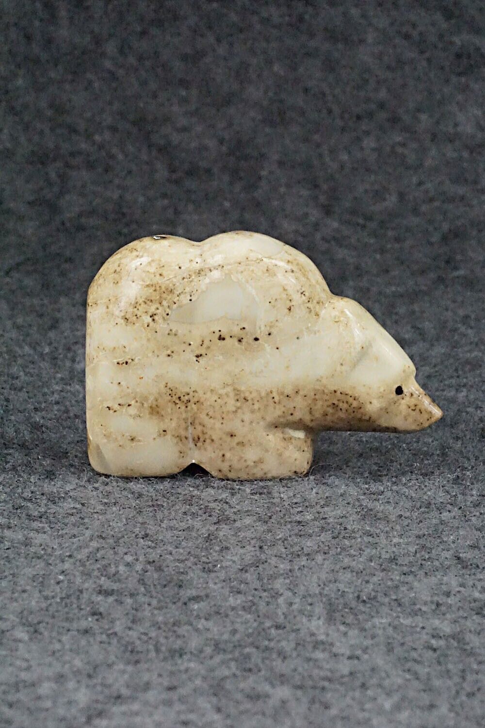 Bear Zuni Fetish Carving - Ed Lementino
