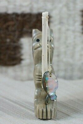 Bear Zuni Fetish Carving - Waldo Davis - High Lonesome Trading