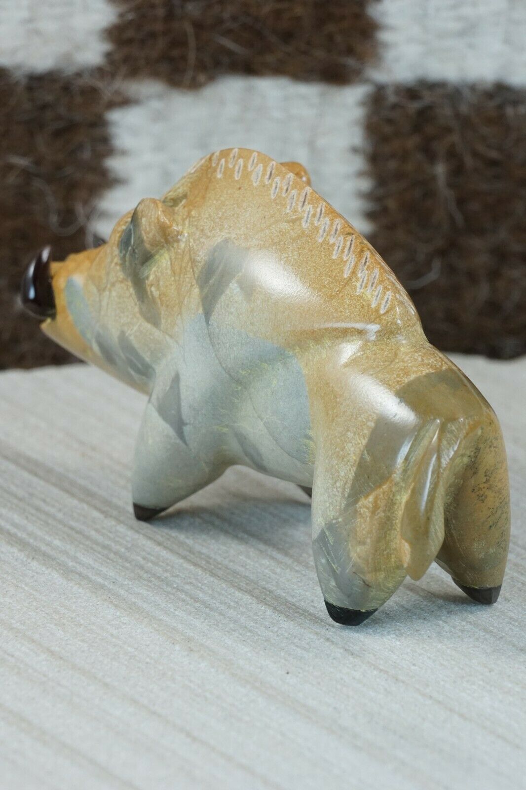 Razorback Hog Zuni Fetish Carving - Enrike Leekya