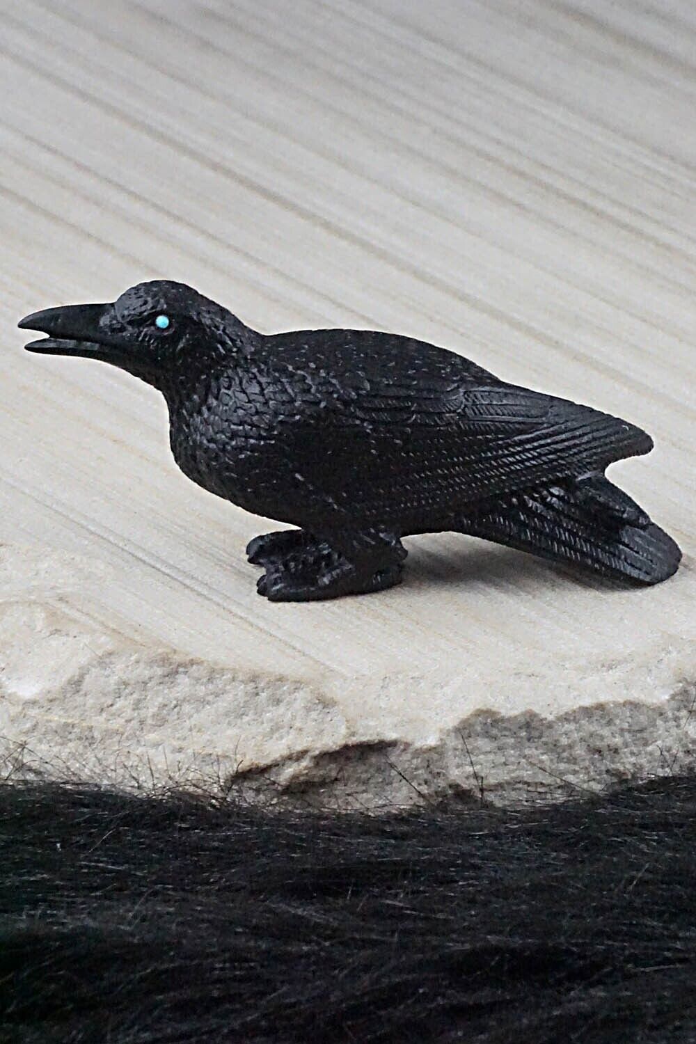 Crow Zuni Fetish Carving - Travis Lasiloo