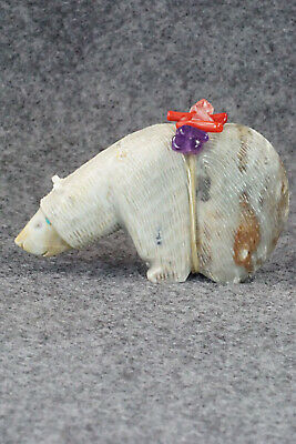 Bear Zuni Fetish Carving - Paulette Quam