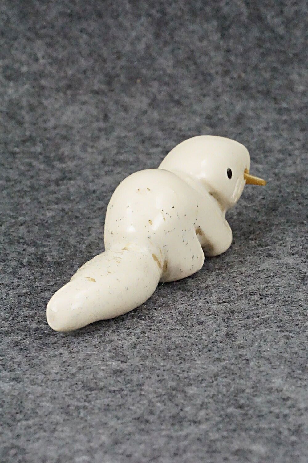 Otter Zuni Fetish Carving - Justin Red Elk