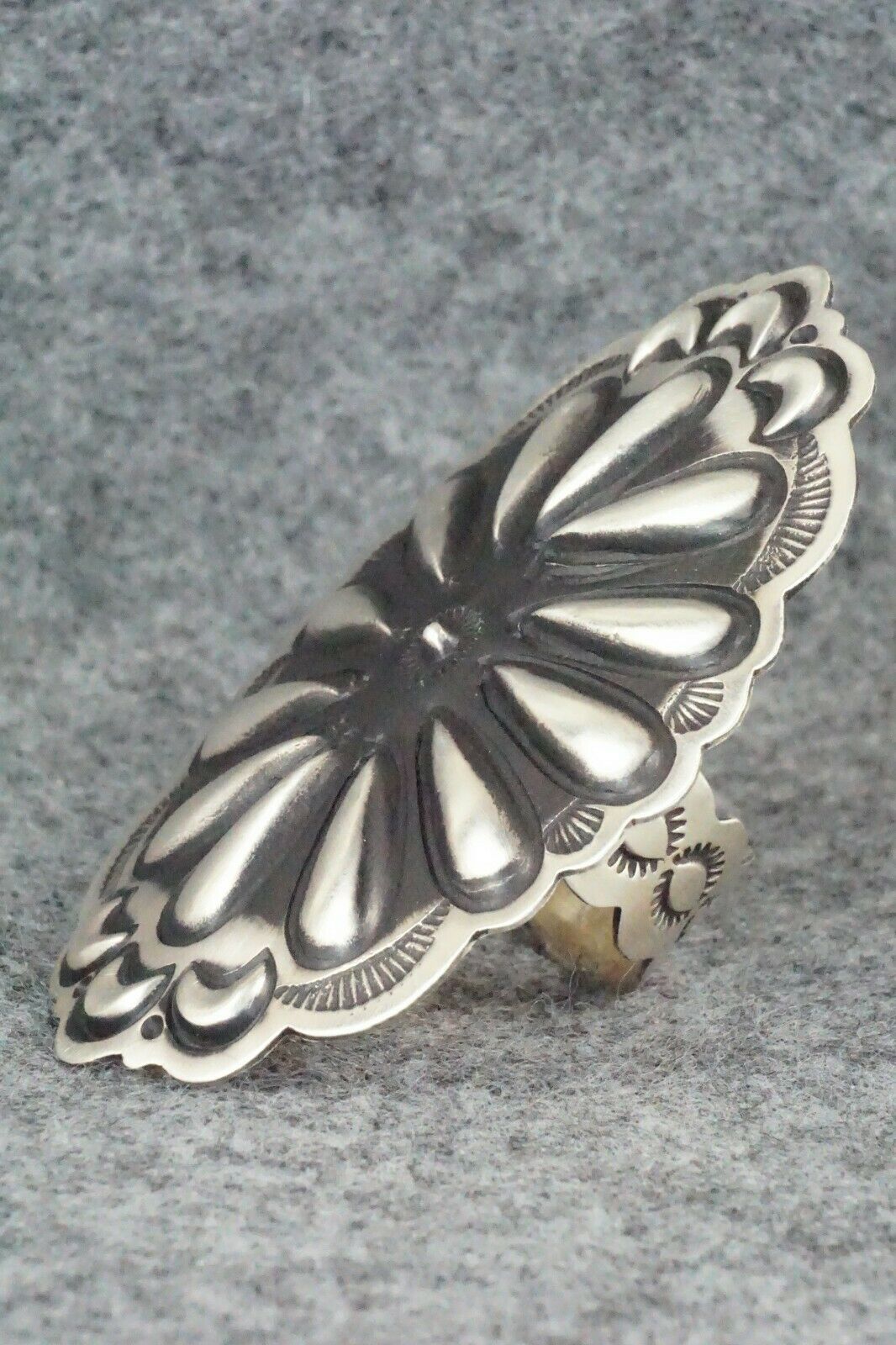 Sterling Silver Ring - Leander Tahe - Size 9