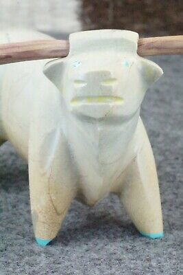 Bull Zuni Fetish Carving - Enrike Leekya