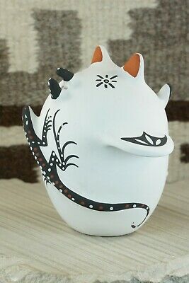 Zuni Pottery - Lorenda Cellicion
