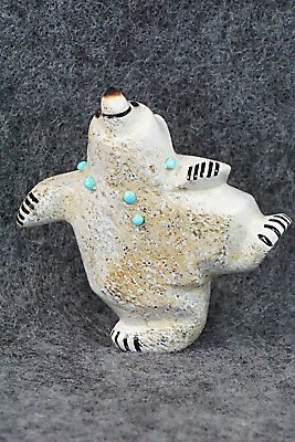 Bear Zuni Fetish Carving - Claudia Peina