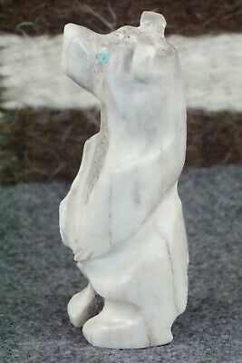Bear Zuni Fetish Carving - Allison White