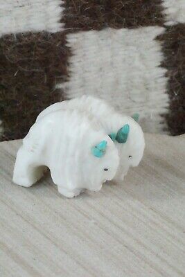Buffalo Zuni Fetish Carving - Kevin Quam