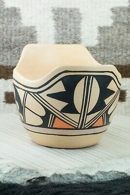 Hopi Pottery - D. Tsiny