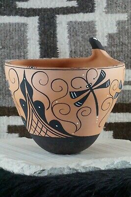 Zuni Pottery - Peynetsa