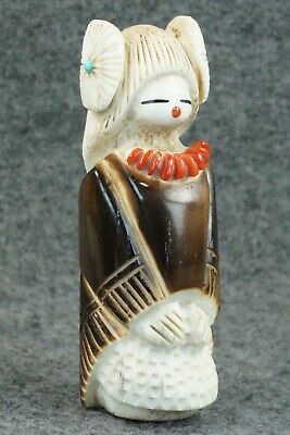 Corn Maiden Zuni Fetish Carving - Claudia Peina