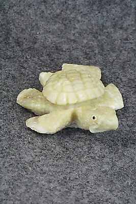 Turtle Zuni Fetish Carving - Ben Kamaasee