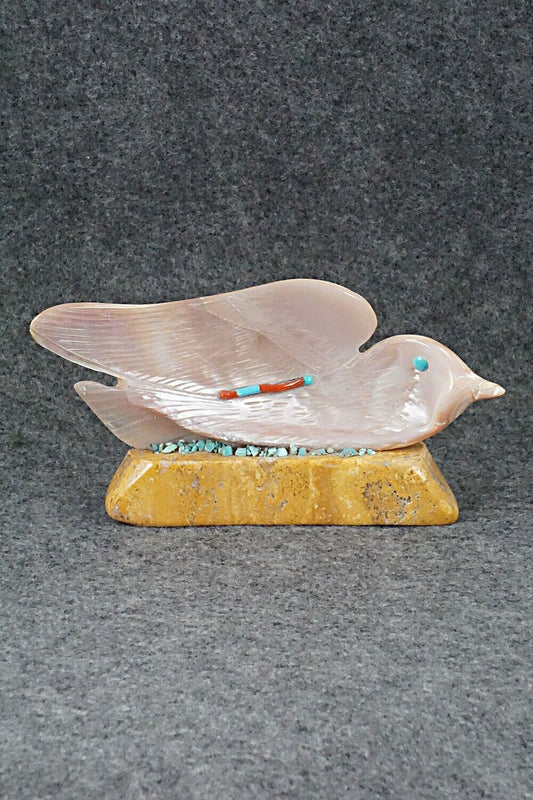 Bird Zuni Fetish Carving - Daniel Chattin