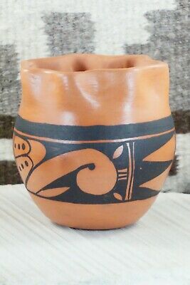 Hopi Pottery - D. Tsiny