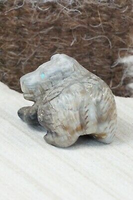 Bear Zuni Fetish Carving - Karen Zunie