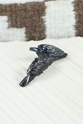 Crows Zuni Fetish Carving - Tony Mackel