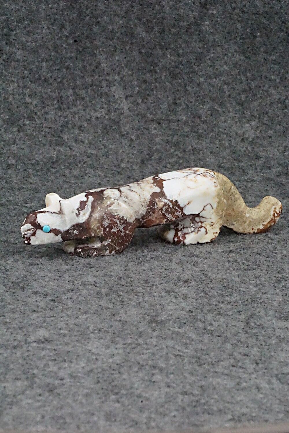 Mountain Lion Zuni Fetish Carving - Ronnie Lunasee