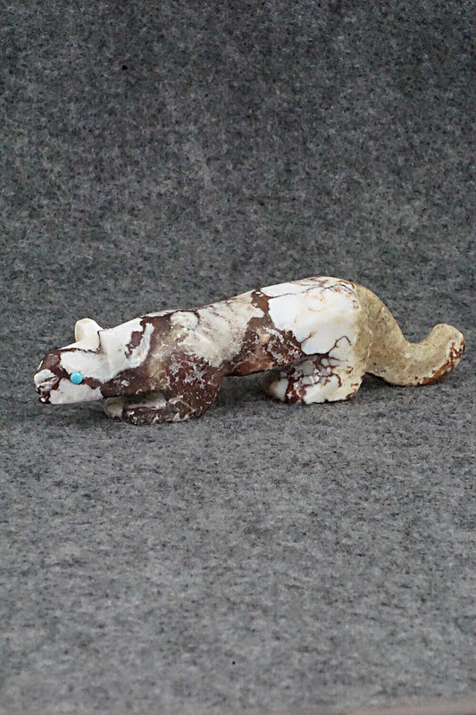 Mountain Lion Zuni Fetish Carving - Ronnie Lunasee