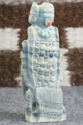 Corn Maiden Zuni Fetish Carving - Derrick Kaamasee