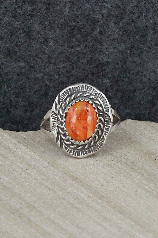 Spiny Oyster & Sterling Silver Ring - Freda Martinez - Size 8