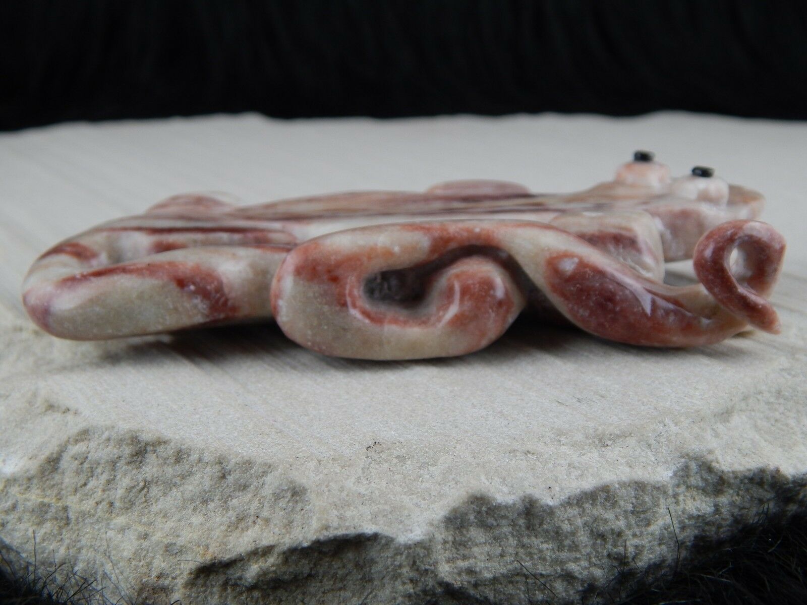 Lizard Zuni Fetish Carving - Lance Deysee - High Lonesome Trading