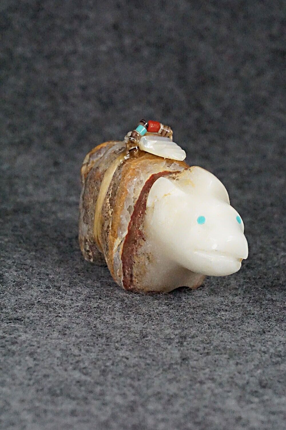 Bear Zuni Fetish Carving - Peter Gasper