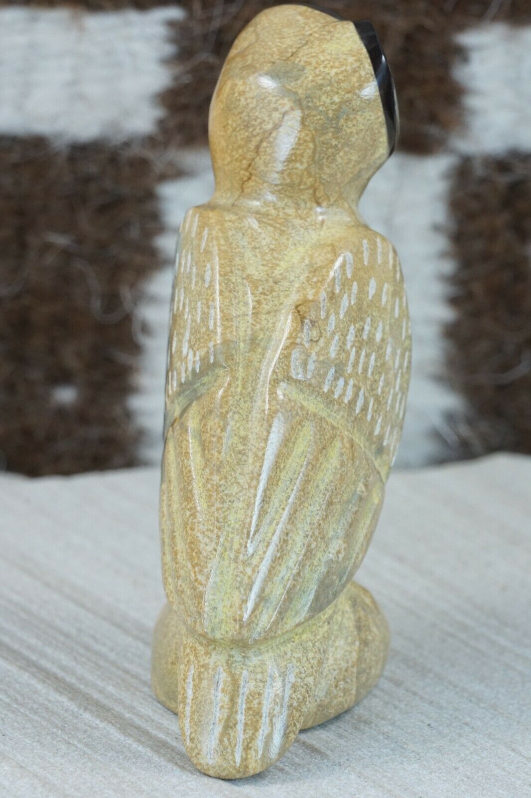 Owl Zuni Fetish Carving - Enrike Leekya