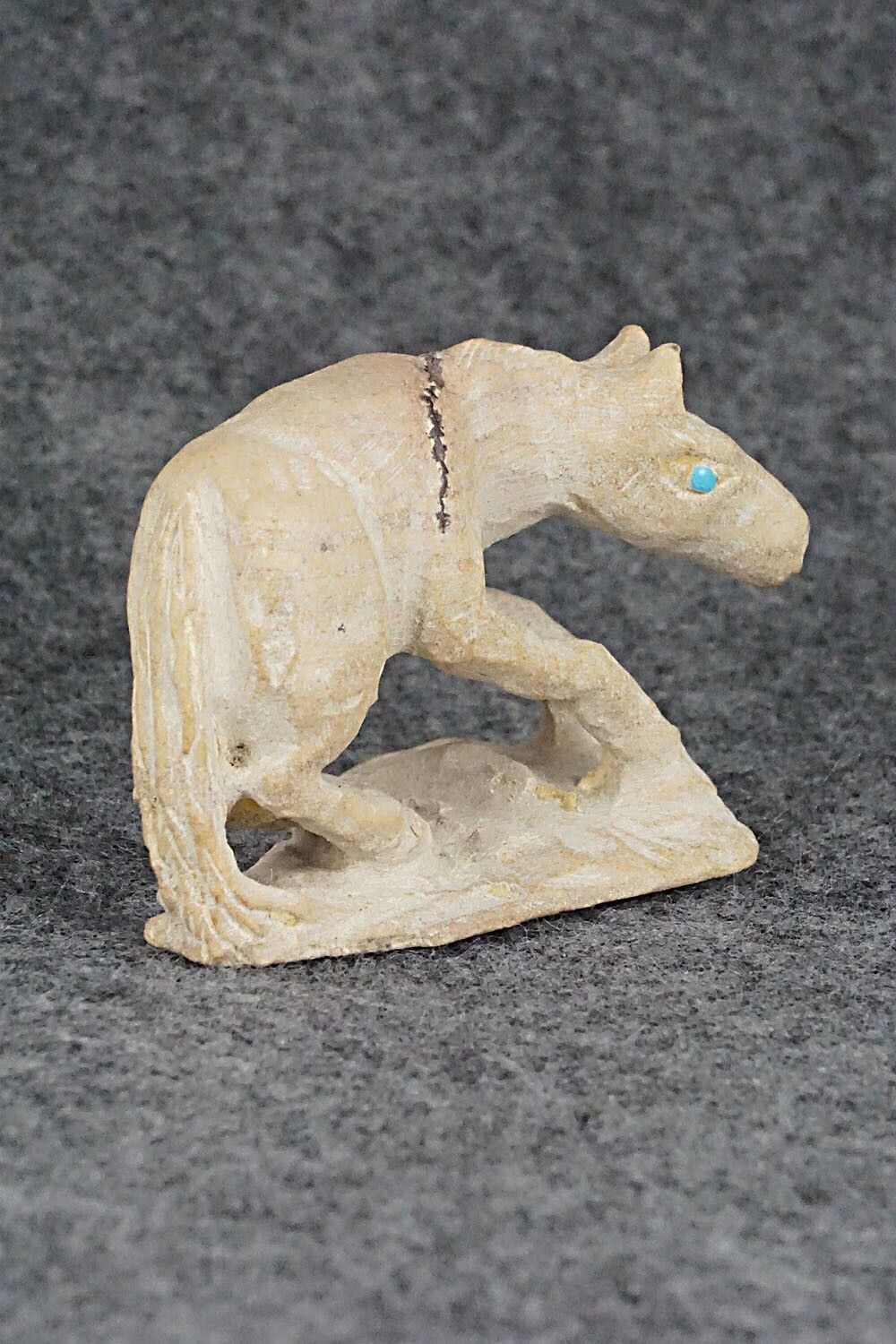 Horse Zuni Fetish Carving - Jerrold Lahaleon
