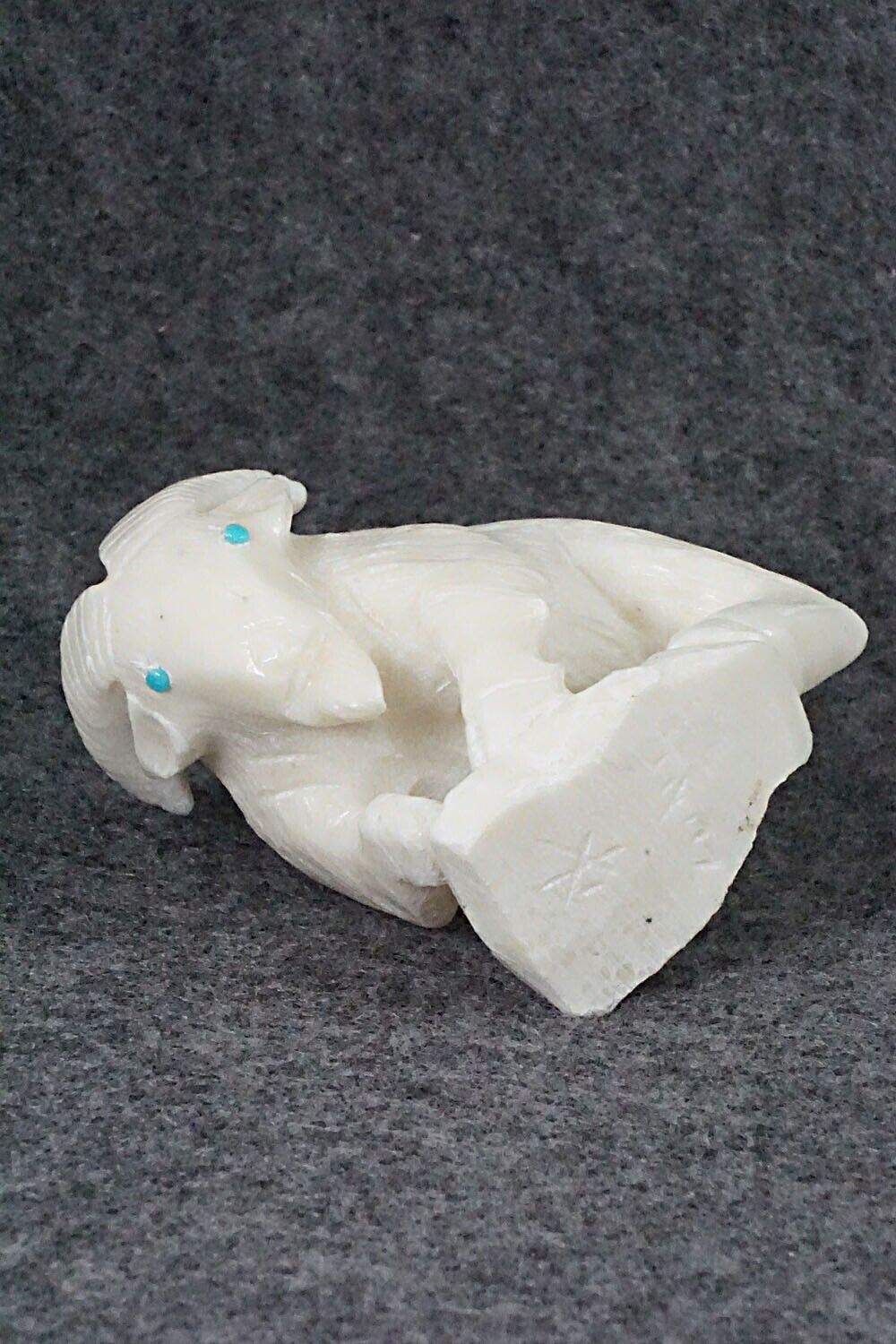 Goat Zuni Fetish - Derrick Kaamasee