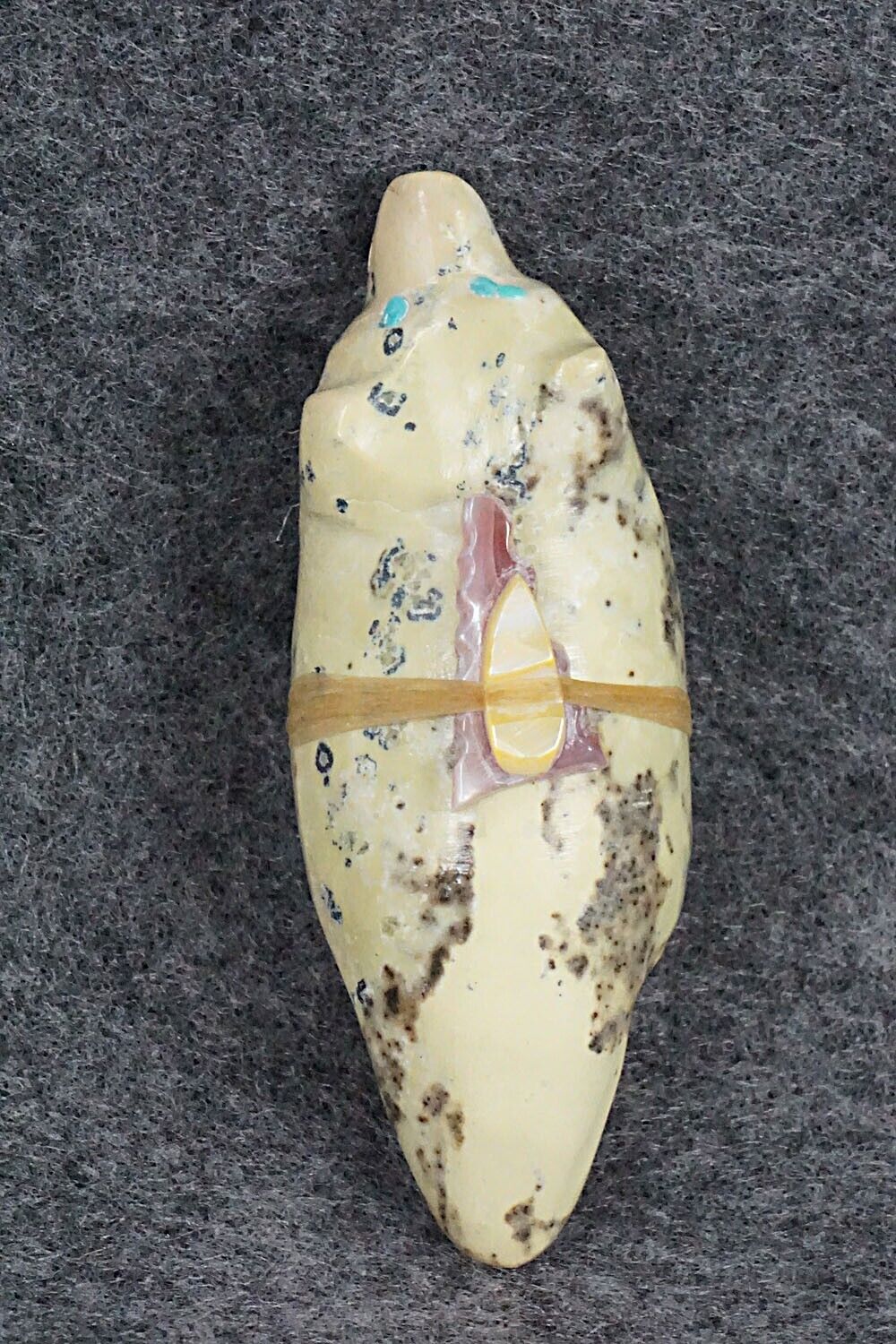 Badger Zuni Fetish Carving - Delvin Leekya