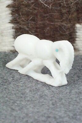 Ant Zuni Fetish Carving - Derrick Kaamasee