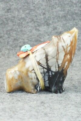 Wolf Zuni Fetish Carving - Daphne Quam
