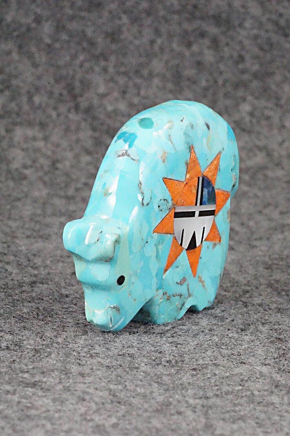Bear Zuni Fetish Carving - Andres Lementino