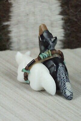Wolf Zuni Fetish Carving - Daisy Natewa