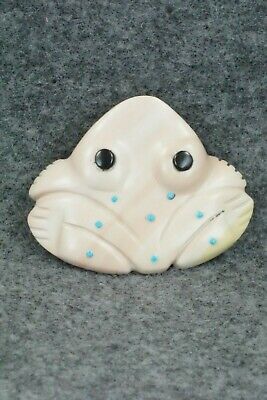 Frog Zuni Fetish Carving - Reynold Lunasee