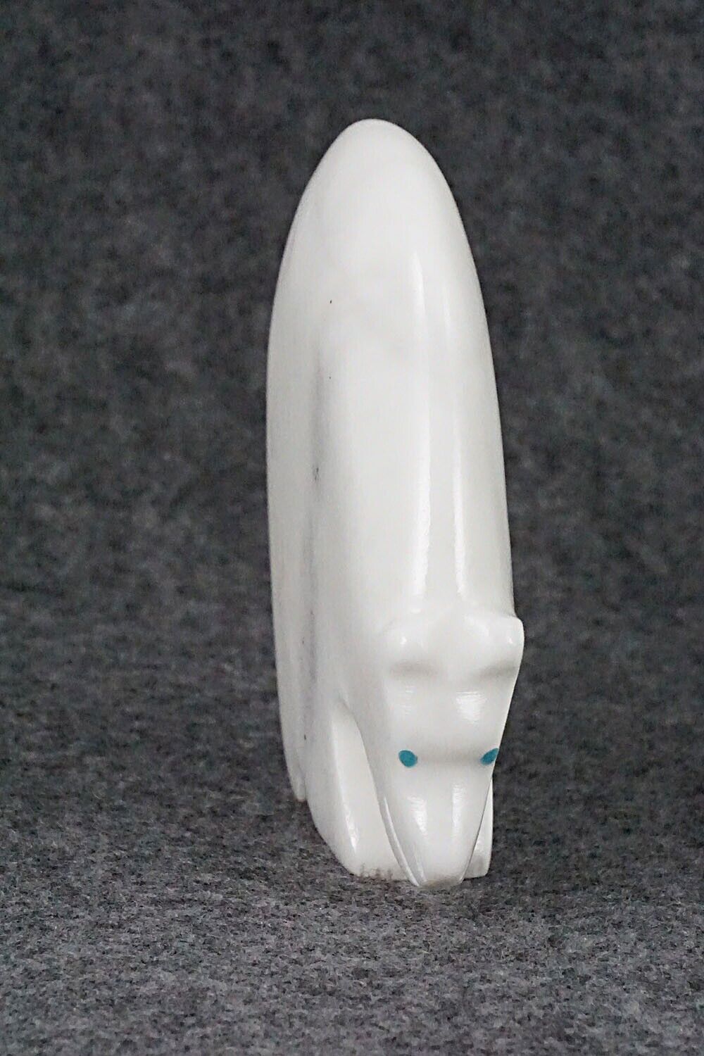 Bear Zuni Fetish Carving - Andres Lementino