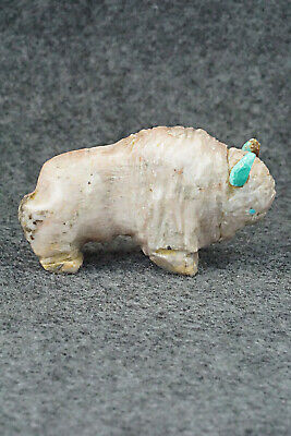 Buffalo Zuni Fetish Carving - Kevin Quam