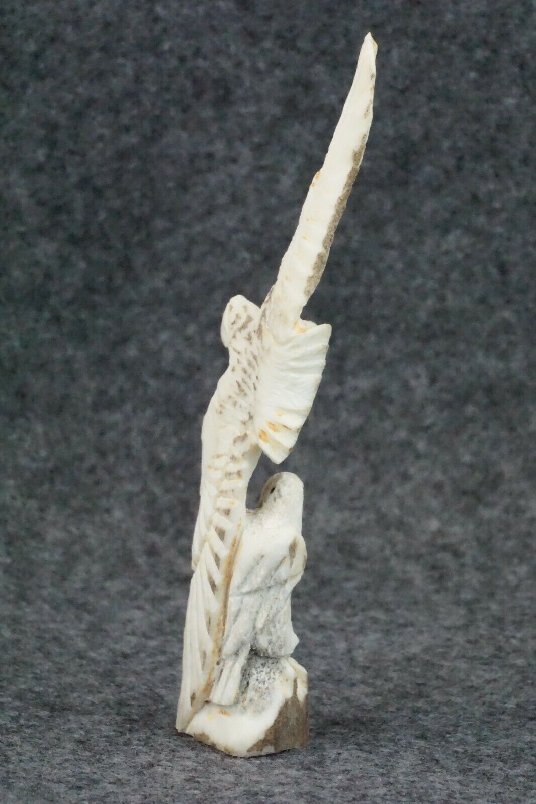 Eagle Zuni Fetish Carving - Lewis Malie Jr.