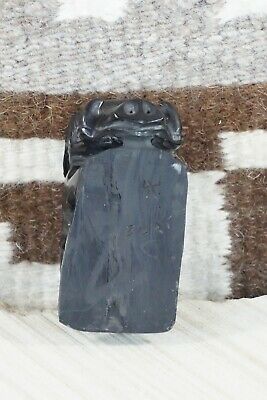 Boar Zuni Fetish Carving - Derrick Kaamasee
