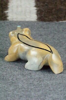 Badger Zuni Fetish Carving - Enrike Leekya
