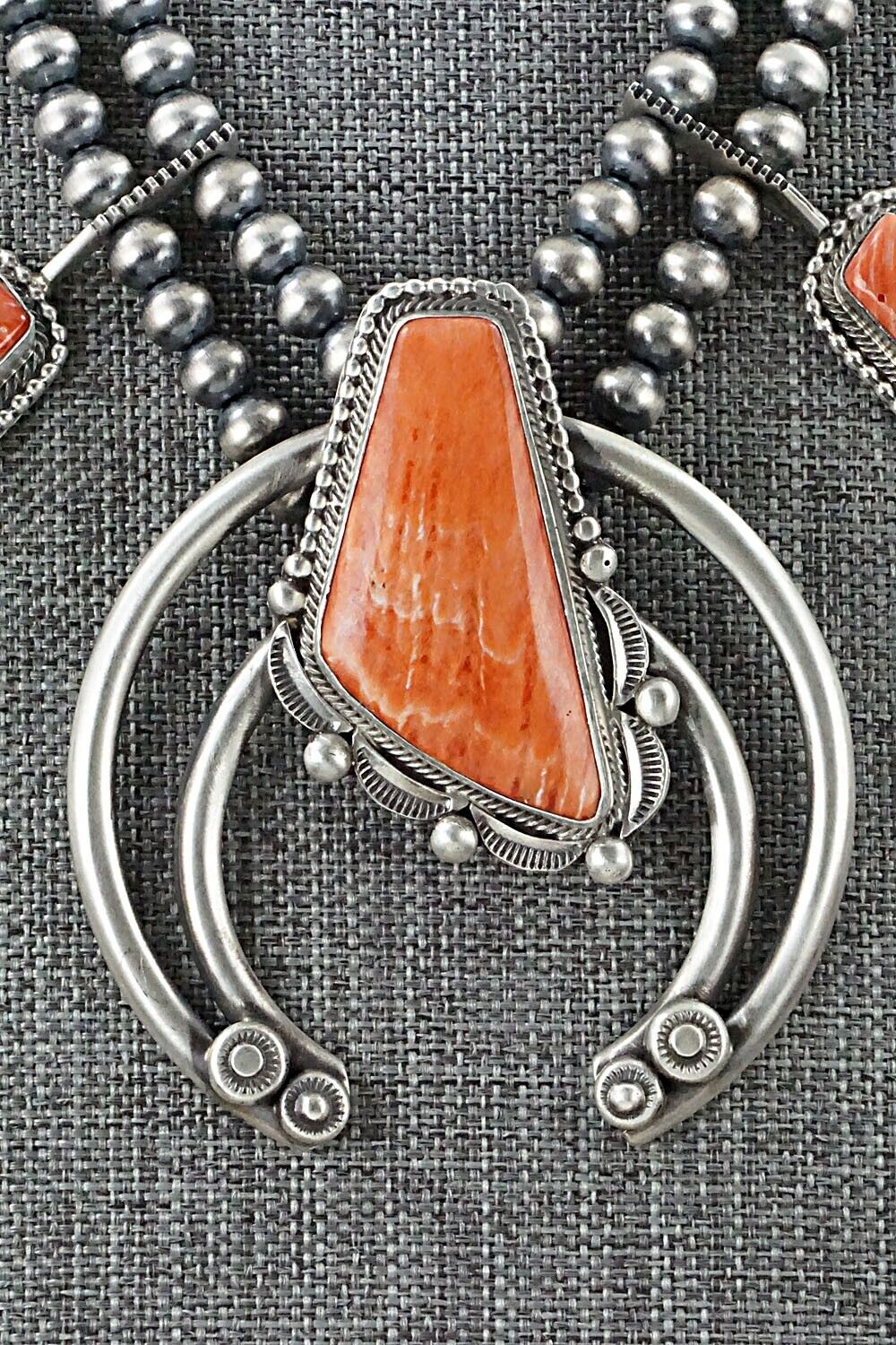 Spiny Oyster & Sterling Silver Squash Blossom Set - Tom Lewis