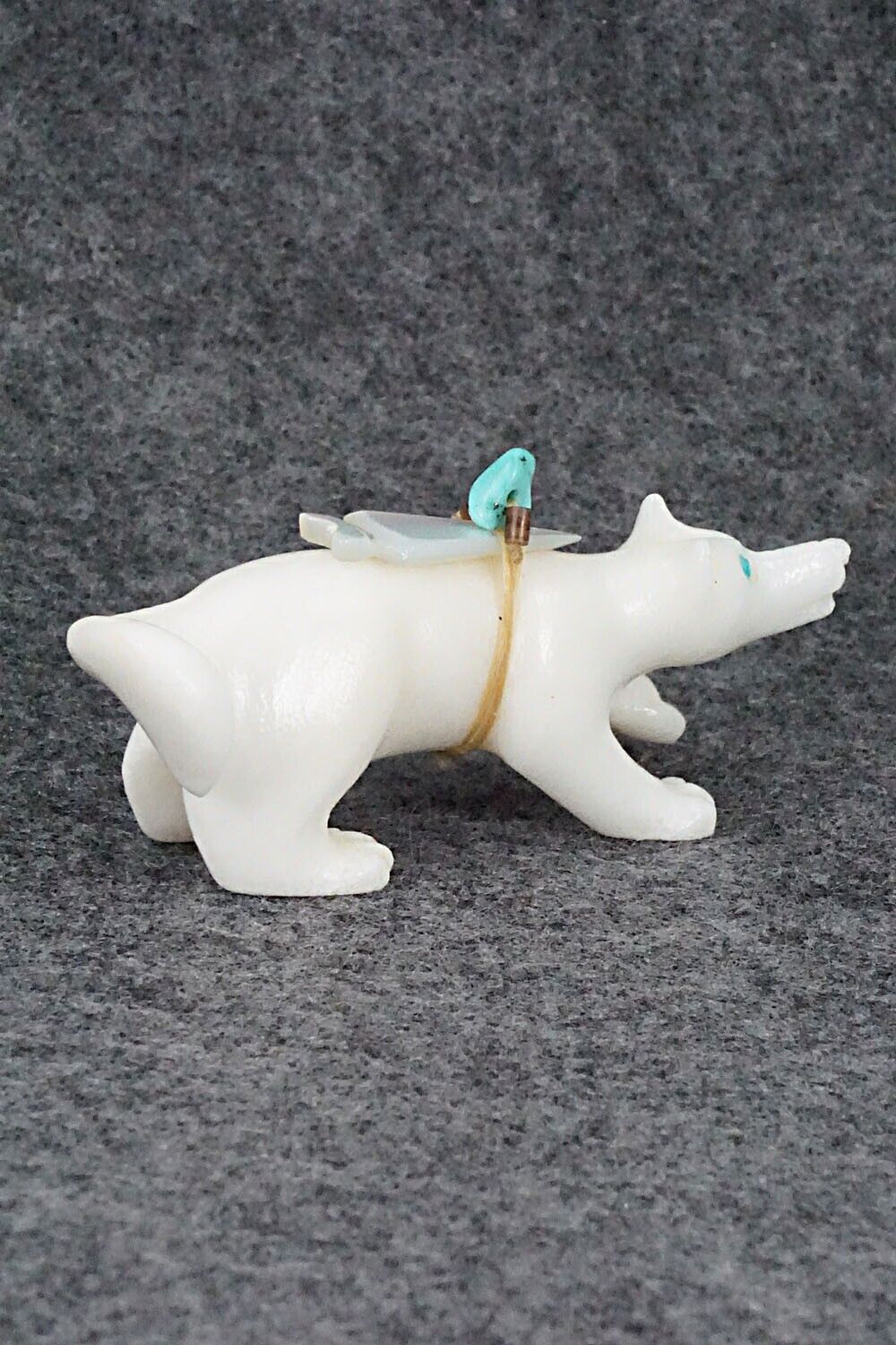 Wolf Zuni Fetish Carving - Albert Eustace
