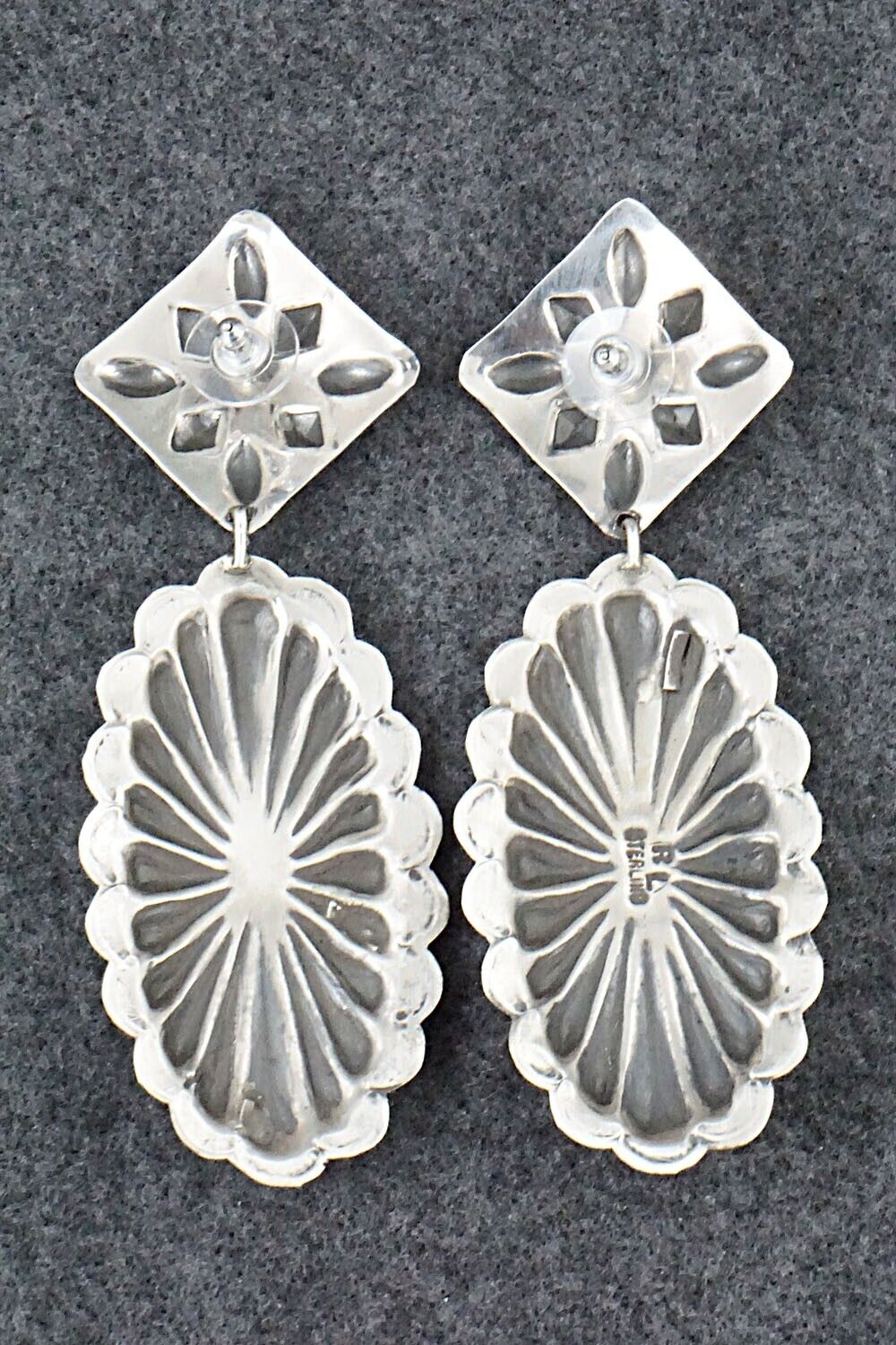 Spiny Oyster and Sterling Silver Earrings - Rita Lee
