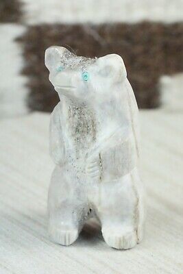 Bear Zuni Fetish Carving - Allison White