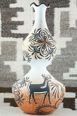 Zuni Pottery - Deldrick Cellicion